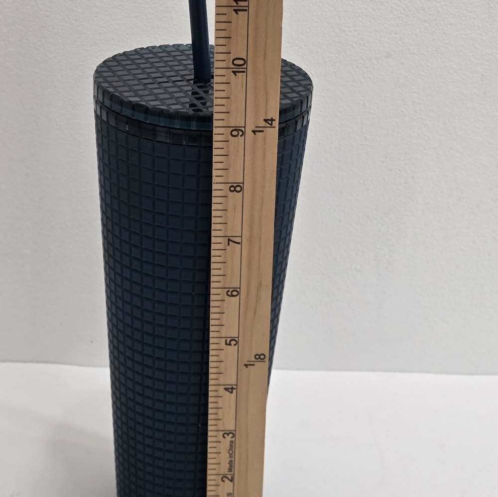 2022 Starbucks Winter Navy Blue Teal Soft Touch Grid Tumbler Venti 24 oz - Picture 15 of 16